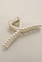 Load image into Gallery viewer, Pearl Hair Claw Clips