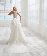 Load image into Gallery viewer, Randy Fenoli--Belinda--